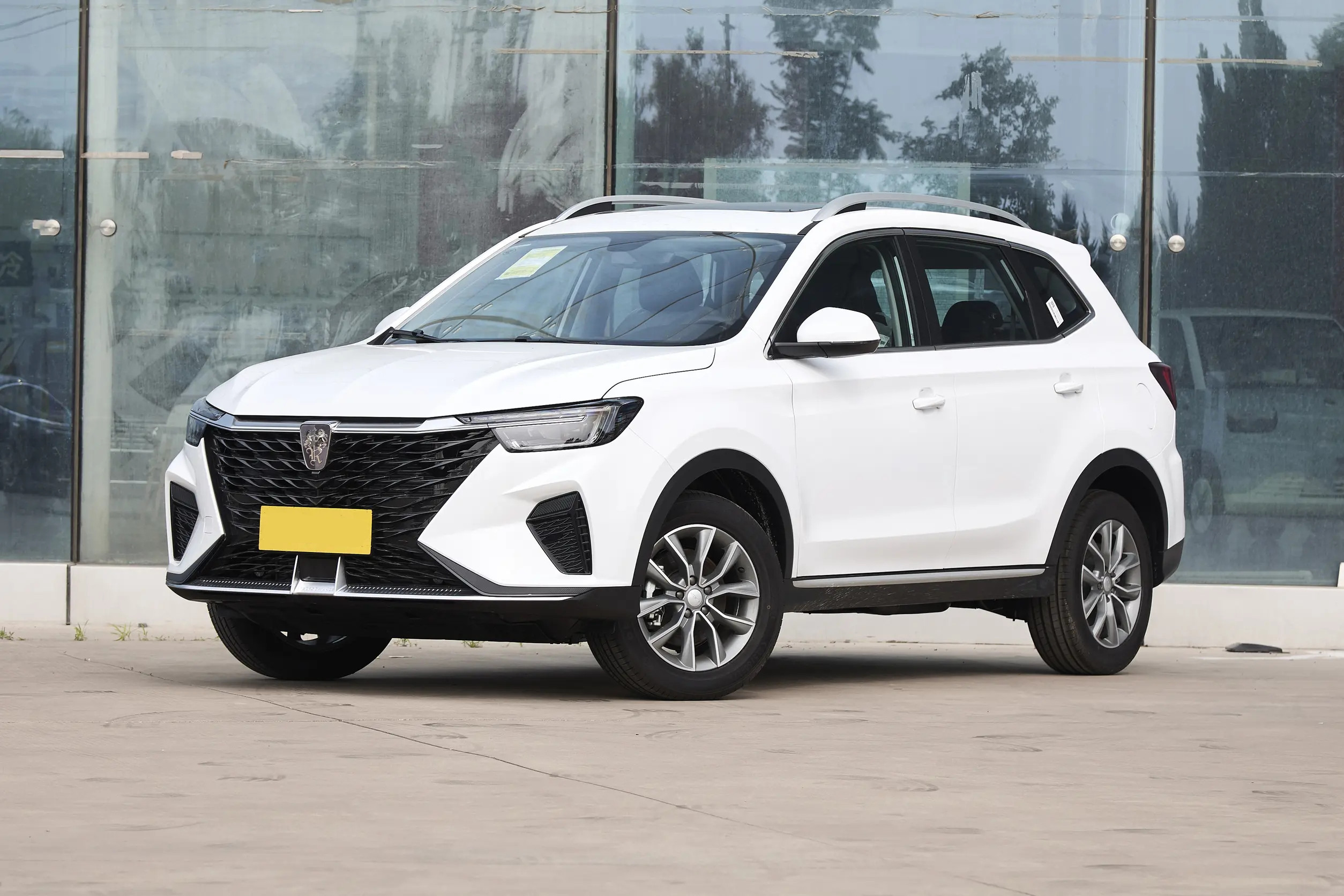 2025 SAIC Roewe RX5, 1.5T, PLUS 330TGI Automatic Leading Trend Smart Benefit Edition